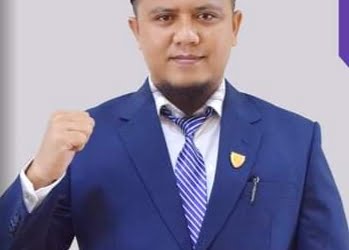 Ketua DPRD Pesisir Selatan Ermizen