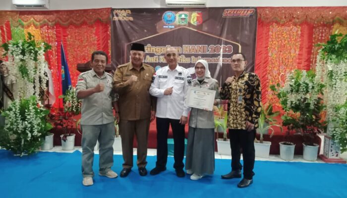 Program BERSINAR Sukses, Wali Nagari Jawi Jawi Guguk Solok Terima Penghargaan Anti Narkoba