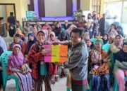 Jelang Lebaran Idul Adha, Warga Nagari Simpang Nan Ampek Solok Terima BLT DD