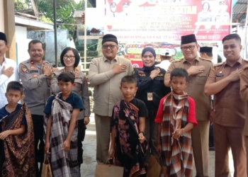 HARI BHAYANGKARA: Biddokes Polda Sumbar Khitan Ratusan Anak di Nagari Batipuh Ateh Tanah Datar