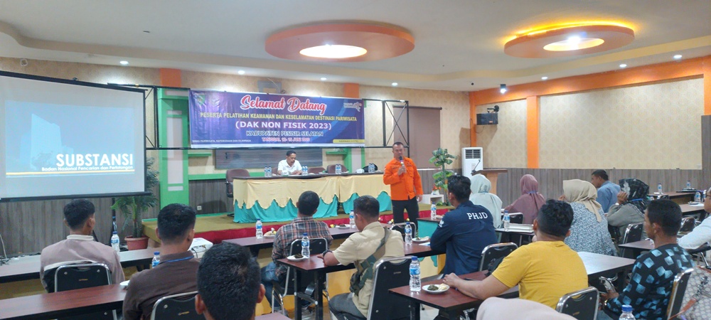 Suasana Pelatihan Keselamatan dan Keamanan di Destinasi Wisata, di hotel Hannah Painan, Rabu (14/6). Melalui pelatihan ini, pelaku wisata diharapkan dapat lebih peduli terhadap keselamatan wisatawan selama berada di lokasi wisata. IST