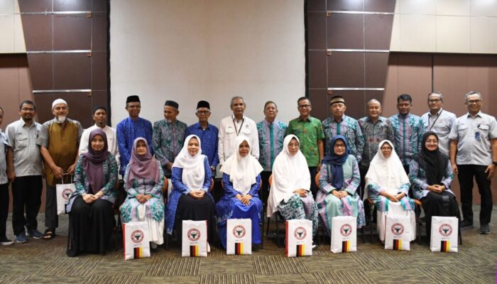 Semen Padang Lepas 21 CJH ke Tanah Suci