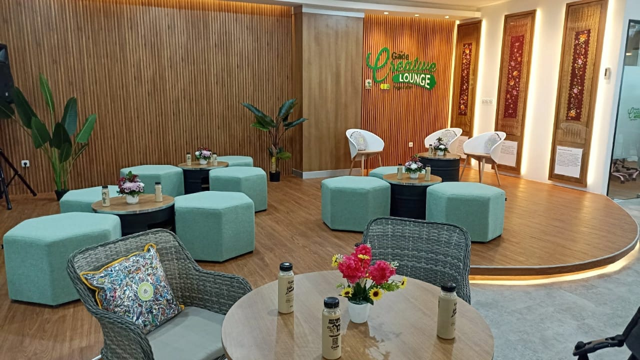 Suasana The Gade Creative Lounge (TGCL) di Lantai 2 Gedung Perpustakaan Universitas Andalas, Padang