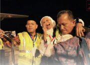 Anggota Komisi VIII DPR RI, John Kennedy Aziz Lepas Jemaah Calon Haji Kloter 02 Embarkasi Padang