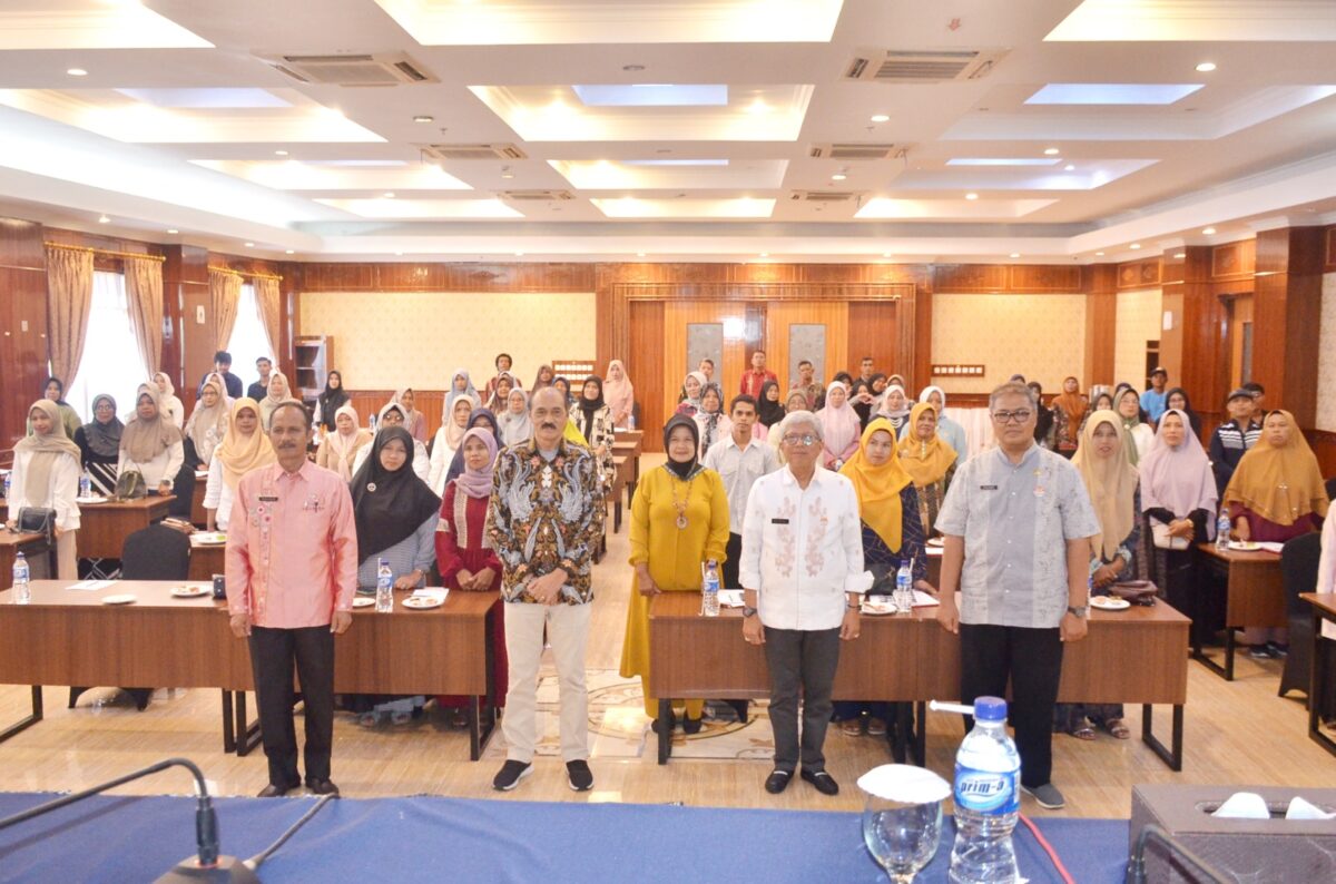 Pemerintah Provinsi Sumatera Barat melalui Dinas Perindustrian dan Perdagangan menggelar Sosialisasi Konsumen Cerdas kepada sejumlah masyarakat Agam di Hotel Sakura Syariah Lubuk Basung Kabupaten Agam, Kamis (13/7).IST