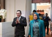 Bupati dan Ketua TP PKK Tanah Datar Terima Penghargaan dari Presiden RI