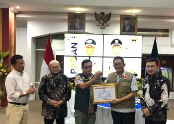 Pemko Padang Terima Dana Siap Pakai Rp250 Juta, Korban Longsor Dapat Santunan