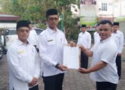 Kakankemenag Padang Serahkan Sertifikat Produk Halal