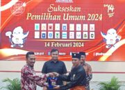 Kirab Pemilu Berada di Dharmasraya, Bupati Sutan Riska Berharap Partisipasi Masyarakat Meningkat