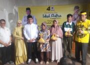 Golkar Sumbar Bagikan 551 Paket Daging Kurban