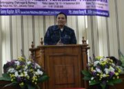 SASTRA REBOAN: Penyair Pulo Lasman Simanjuntak Bacakan Dua Sajak di Panggung  PDS. HB. Jassin TIM Jakarta