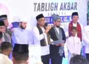 Siswa SD Asal Pasaman Barat dapat Hadiah Umroh saat Hadiri Tabligh Akbar UAH di Padang