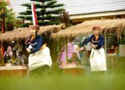 FOTO-FOTO: Semarak Iven Nagari “Maantaan Padi Jo Mangubang” di Situmbuak Art Culture Festival Tanah Datar