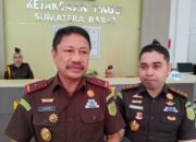 Hindari Media, Sekda Pasbar Pulang Lewat Pintu Belakang Usai Dicecar Kejati Sumbar Selama Lima Jam Kasus Sewa TKD