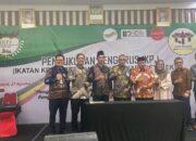 Disaksikan Bupati Andriwarman, Walinagari Panampuang Agam Kukuhkan Pengurus IKPJ 2023 – 2026
