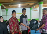 20 Pelajar SMKN 2 Guguak Terima Bantuan Seragam Sekolah