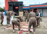 Tak Kantongi Izin, Satpol PP Padang Panjang Tertibkan Puluhan Spanduk dan Baliho