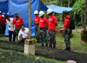 Gandeng Babinsa dan HIPAKAD, Semen Padang Sosialisasikan Kaliandra Merah
