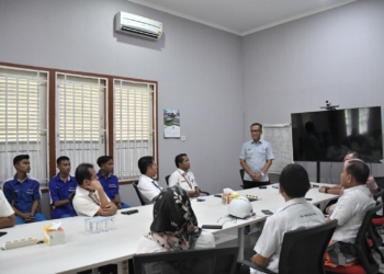 Semen Padang Fasilitasi Lulusan SMK-SP Magang 1 Tahun