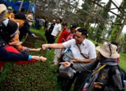 Peserta Penas Petani dan Nelayan XVI Kunjungi Semen Padang