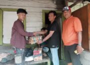 Semen Padang Serahkan Bantuan Sembako untuk Warga Kurang Mampu