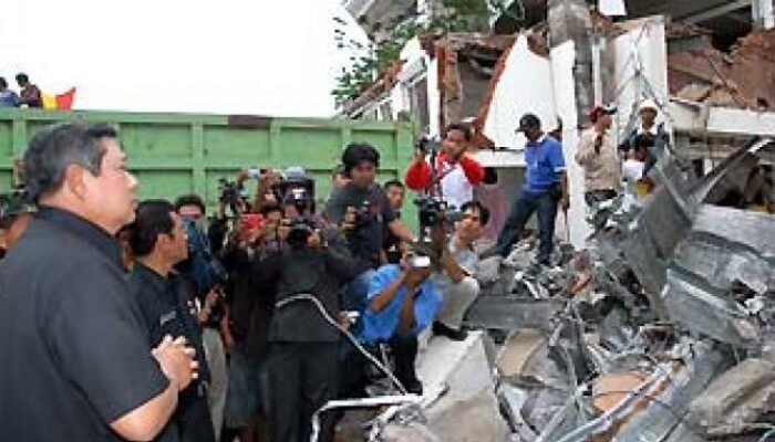 Kenang Gempa Dahsyat 2009, G30 S/PKI dan Kesaktian Pancasila, Warga Padang Diminta Kibarkan Bendera Setengah Tiang