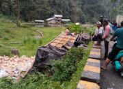 Truk Pengangkut Minyak Goreng SunCo Mas Kecelakaan di Silaiang