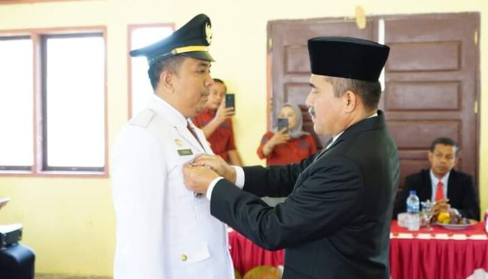 Pimpin Sertijab Camat Sembilan Koto, Sekda Adlisman Ingatkan Sukseskan Pemilu 2024