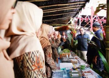 Semarak Pekan Tani Nagari di Lintau Buo Tanah Datar, Pengunjung Disuguhkan “Gebetan Manis”