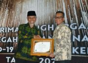 Aktif dalam P2 HIV/AIDS dan Penanganan Covid-19, Semen Padang Raih Dua Penghargaan dari Kemnaker RI