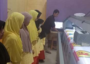 Perkuat Vokasi Madrasah, Santri Pontren Kauman Padang Panjang Rutin Kunjungan ke Industri