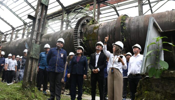 Kunjungi Indarung I, Delegasi Vietnam Nyatakan Kekagumannya