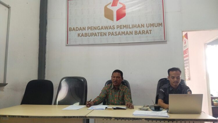 Kantor Bawaslu Kabupaten Pasaman Barat (Pasbar). Bawaslu Pasbar membutuhkan sebesar Rp13 miliar anggaran untuk pengawasan pelaksanaan Pilkada 2024. OSNIWATI