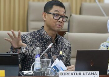 Dirut PLN Paparkan Langkah Transisi Energi Listrik 51,6 Persen EBT di Komisi VI DPR RI