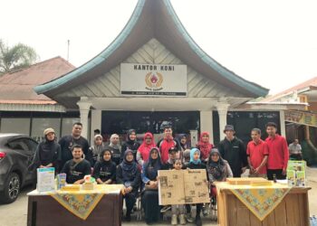 Kolaborasi Haluan dengan UPTD BKIM, Dalam 2 Jam Layanan Periksa Mata Gratis Hingga Ratusan Eksemplar Koran Laris Diserbu Pelanggan