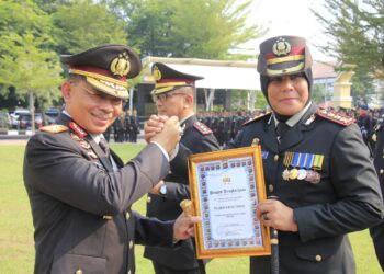 Kapolda Suharyono Berikan Penghargaan ke Polres Berprestasi Pada Peringatan Hari Sumpah Pemuda