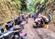 Pemuda Korong Padang Ampalu Nagari LNP Galakkan Kembali Kegiatan Bersih-bersih Kampung