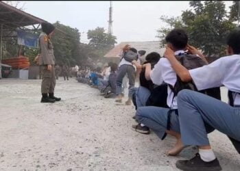 Bolos Sekolah, Puluhan Pelajar SMK Ini Diamankan Pol PP Padang saat Asyik “Hanging Out” di Warung