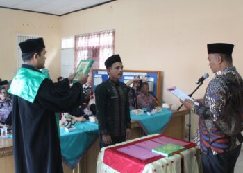 Pemerintah Desa Santur Lantik Fadzly Jadi Kepala Dusun Kampung Baru