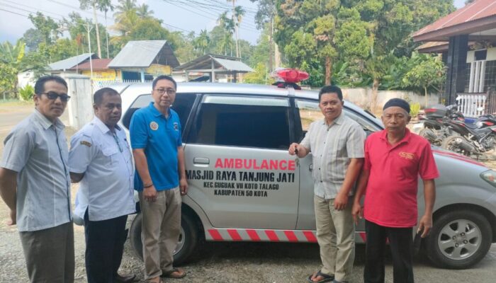 Masjid Raya Tanjung Jati Terima Wakaf Mobil Ambulans