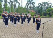 Lomba Kreasi Baris Berbaris Undhari, SMAN 1 Sitiung Tampil Memukau
