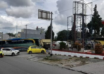 Pasokan BBM Bersubsidi Dikurangi, Antrean Panjang Terjadi di SPBU Kota Bukittinggi