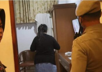 Tengah Asyik di Kamar Hotel, Sepasang Bukan Suami Istri Diamankan Satpol PP Padang