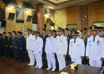 5 Pejabat Eselon II Dilantik, Wako Hendri Septa: Pejabat Harus Amanah dan Melayani