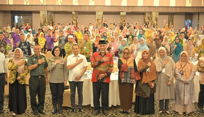 Gubernur Mahyeldi Luncurkan Program Nagari Generasi Emas Saat HKN ke-59