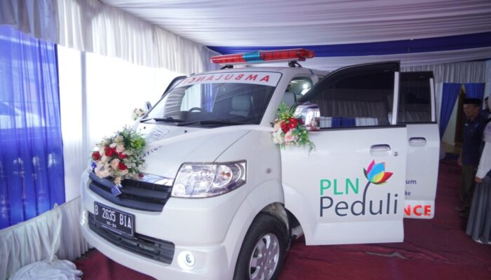 Berkat Bantuan Mobil Ambulance, PLN Peduli Bikin Masyarakat Banuhampu Bahagia