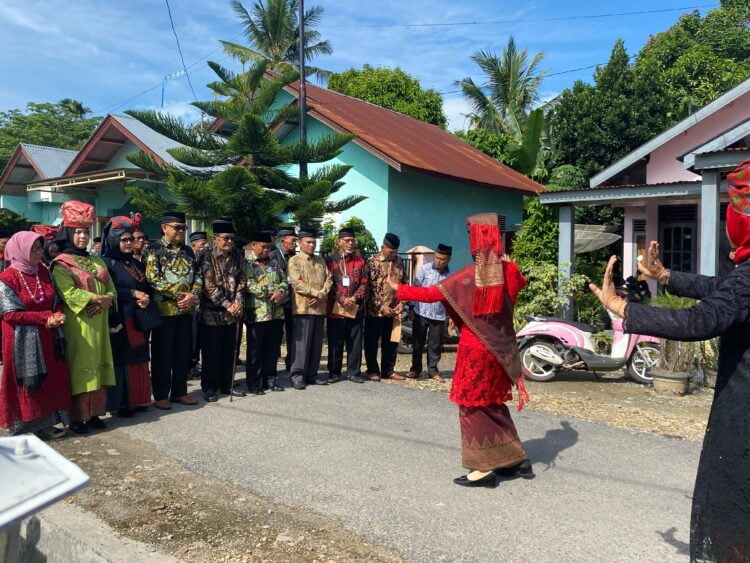 niniak mamak upacara adat