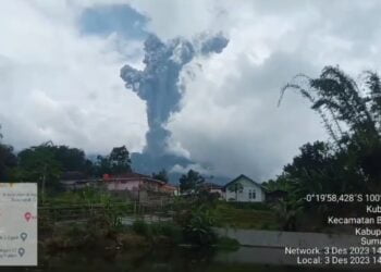 Gunung Marapi Sumbar Kembali Erupsi, Getaran dan Dentuman Dirasakan Cukup Keras