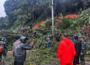 30 Titik Longsor di Sepanjang Jalan Nasional Sumbar-Riau
