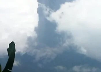 Gunung Marapi Sumatra Barat Alami Erupsi